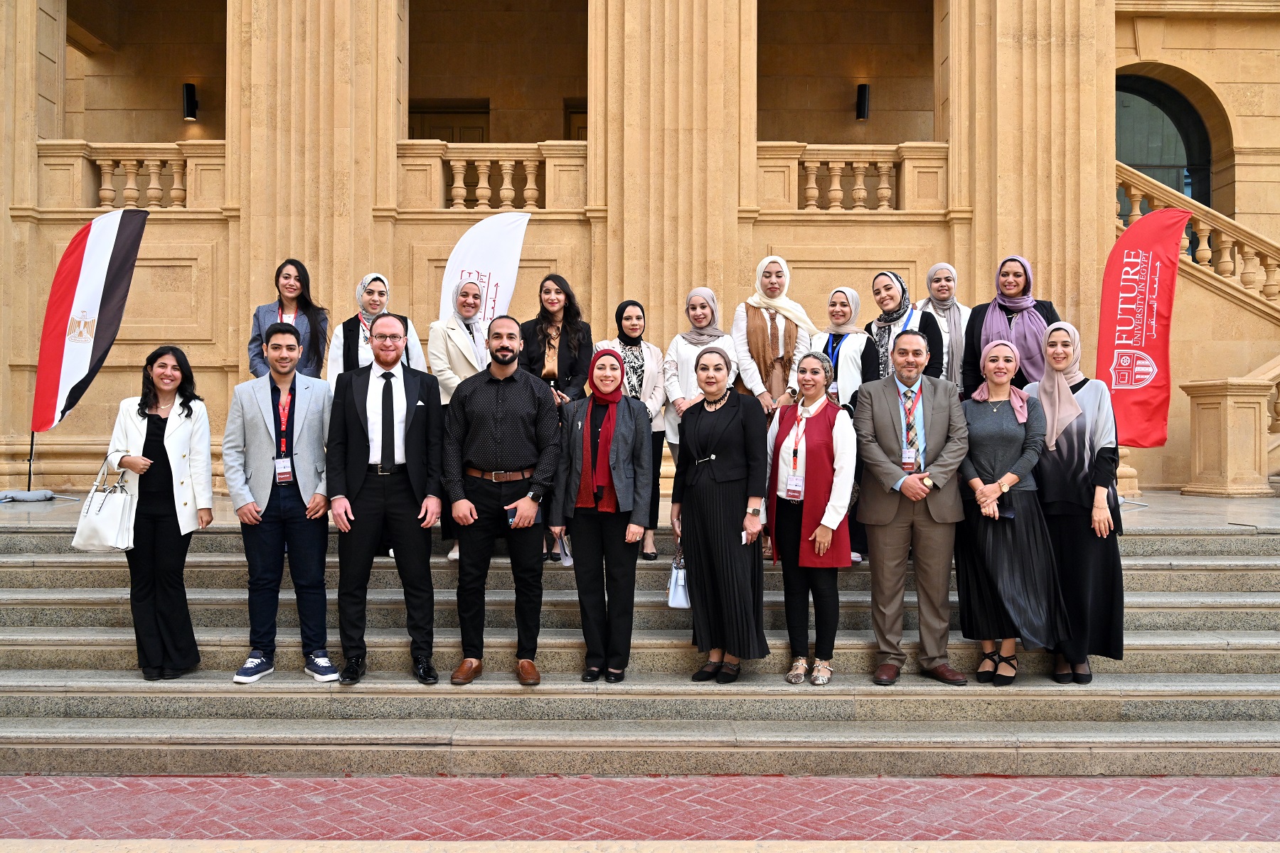 جامعة المستقبل في مصر وكلية كينغز لندن((KCL تحتفلان بتخريج دفعة جديدة من برنامج بناء القدرات في البحث السريري وتطوير الأدوية